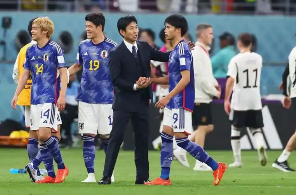 NineGame Sports-日本队带队取胜！，穆古鲁扎重要时刻夺冠观众掌声雷动-NineGame Sports